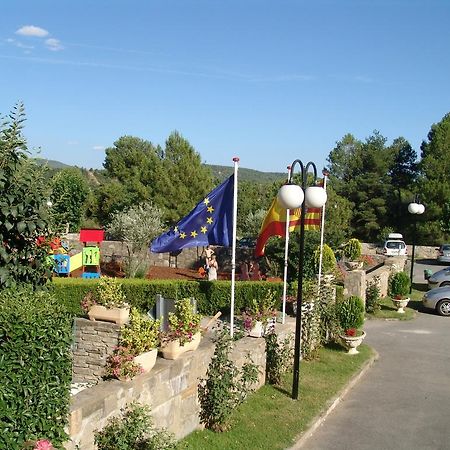 Bungalows Pena Montanesa Aínsa Esterno foto