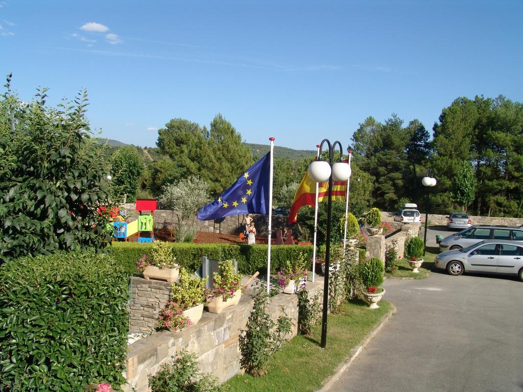 Bungalows Pena Montanesa Aínsa Esterno foto